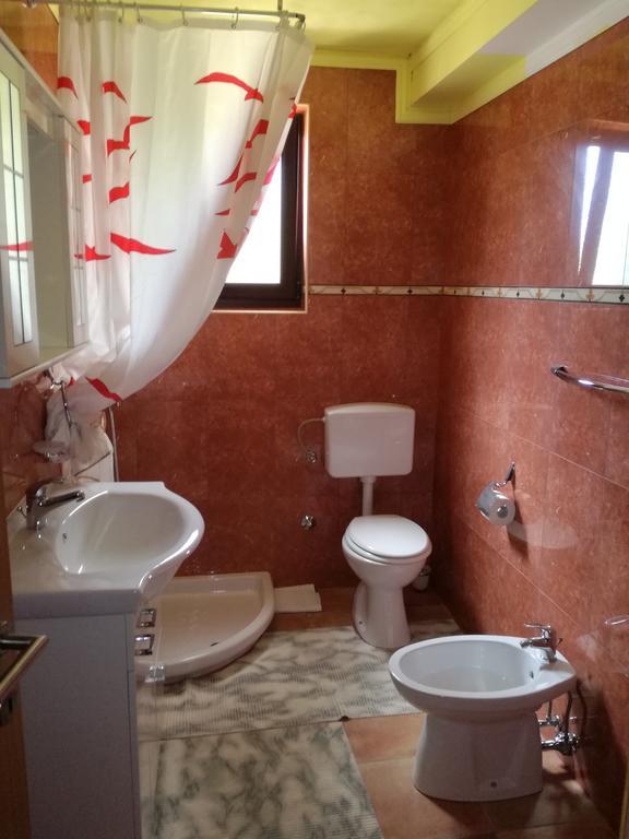 Apartment Nela Funtana Bagian luar foto